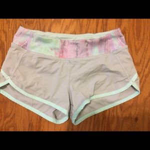 Ivivva Girls Speedy Short in light grey (size 10)